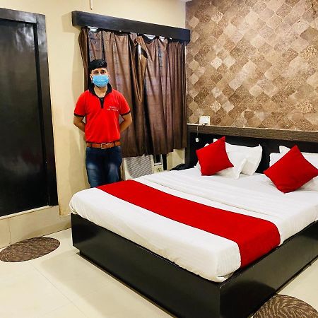 Hotel The Avenue Gamharia 外观 照片