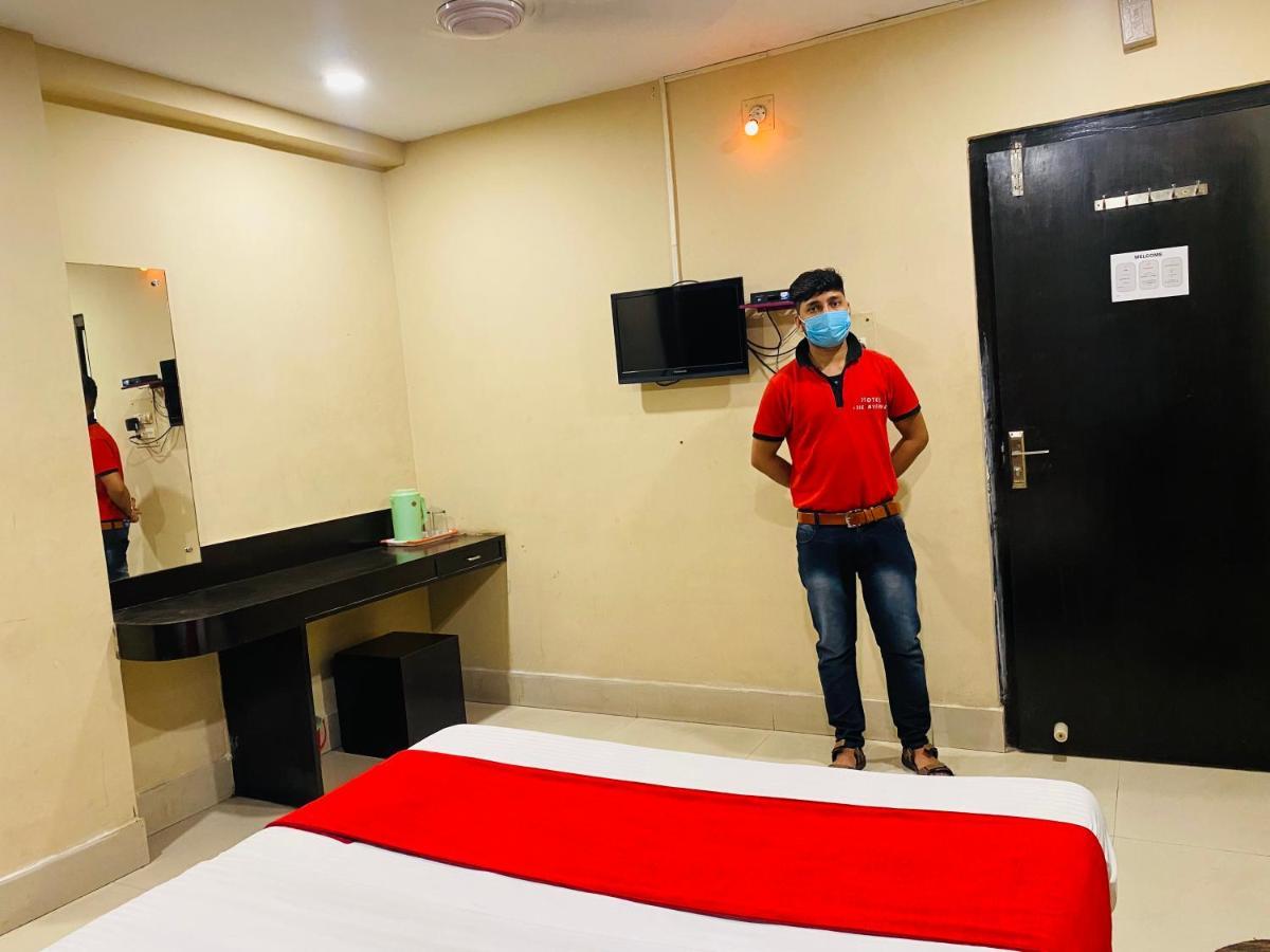 Hotel The Avenue Gamharia 外观 照片