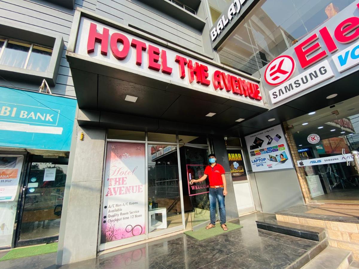 Hotel The Avenue Gamharia 外观 照片
