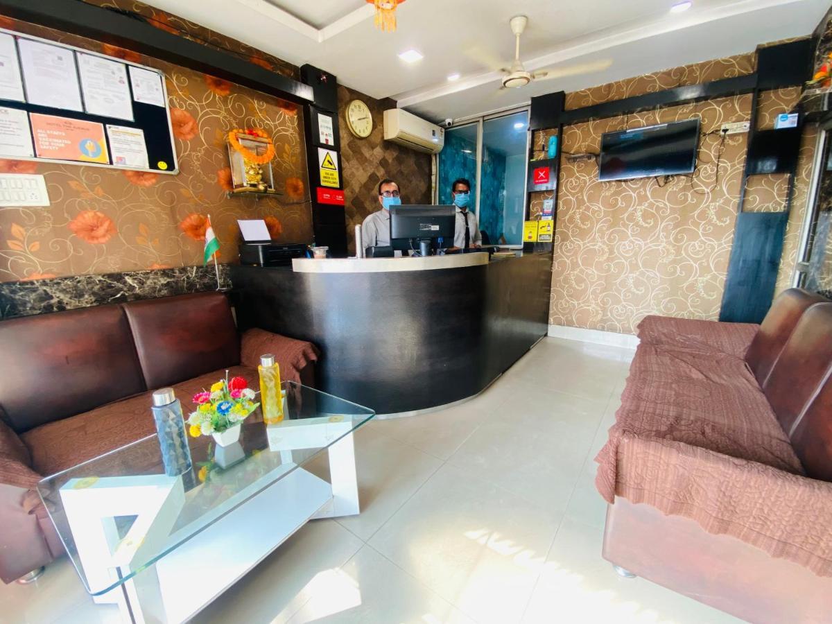 Hotel The Avenue Gamharia 外观 照片