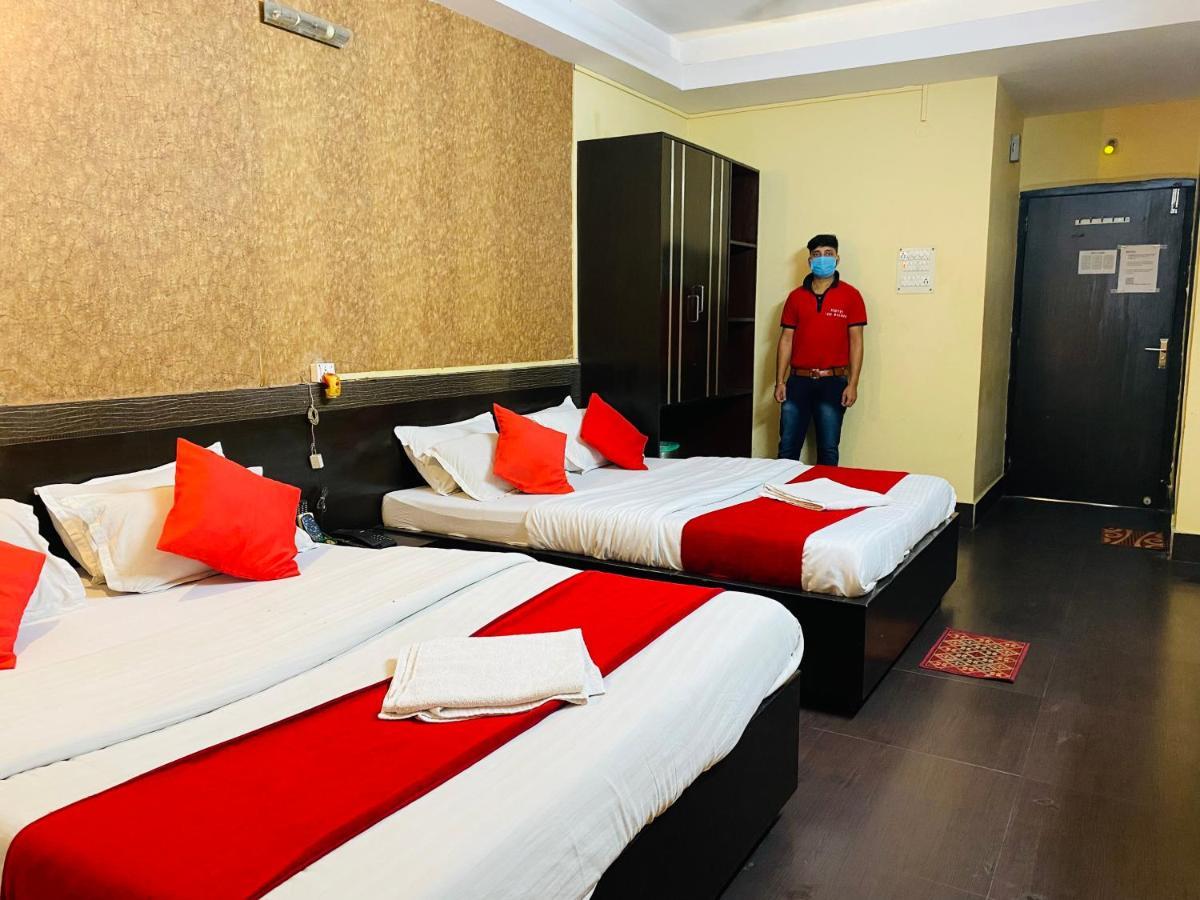 Hotel The Avenue Gamharia 外观 照片