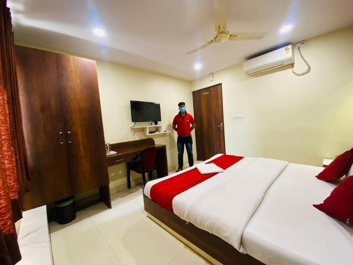 Hotel The Avenue Gamharia 外观 照片