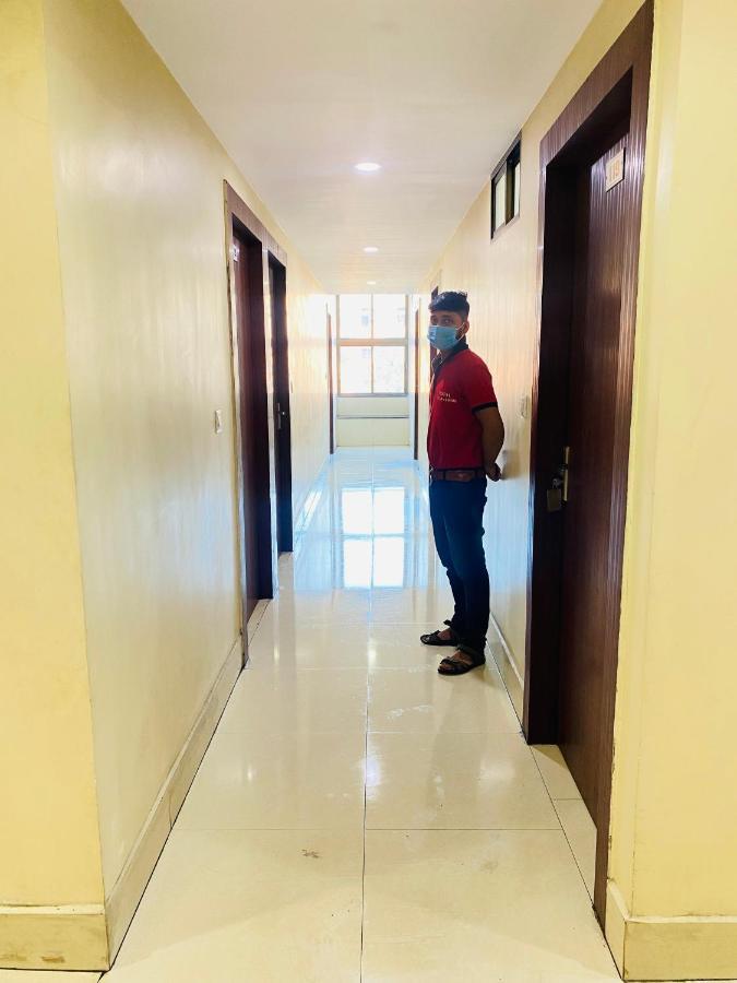 Hotel The Avenue Gamharia 外观 照片