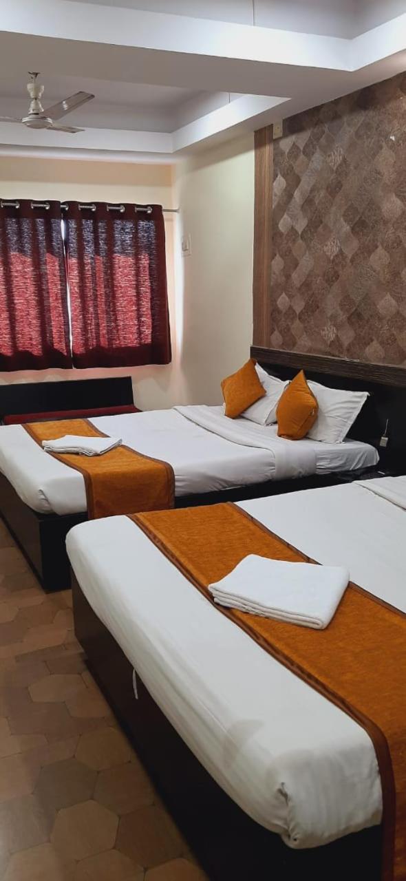 Hotel The Avenue Gamharia 外观 照片